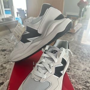 New balance 5740 NEW WITH BOX- Make me an offer
